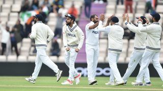 IND vs NZ: Mohammed Shami Clean Bowls BJ Watling With a Jaffa Ahead of Lunch on Day 5 | WATCH VIDEO